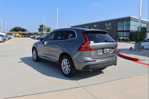 2018 Volvo XC60 T5 Momentum