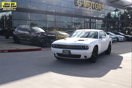 2015 Dodge Challenger SXT Plus