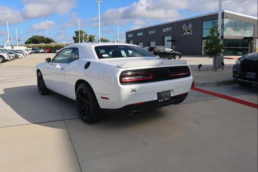 2015 Dodge Challenger SXT Plus