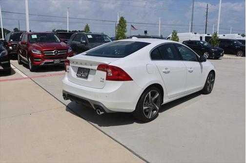 2015 Volvo S60 T6 R-Design Platinum