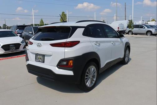 2021 Hyundai KONA SEL