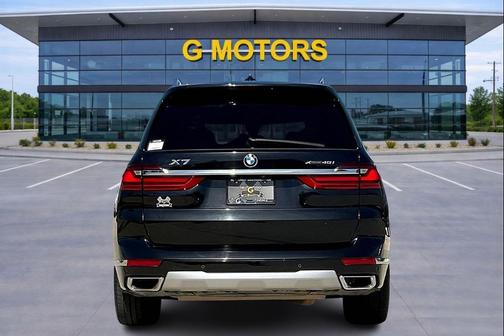 BLACK 2021 BMW X7 xDrive40i