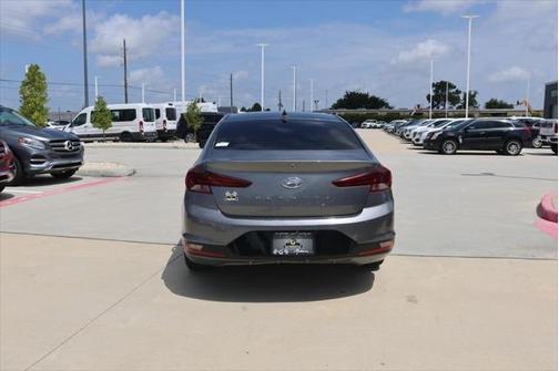 2019 Hyundai ELANTRA SEL