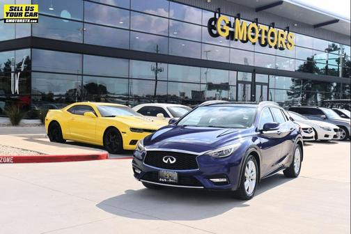 2017 INFINITI QX30 Premium