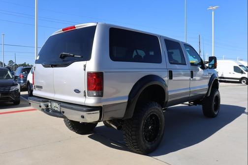 2004 Ford Excursion XLT