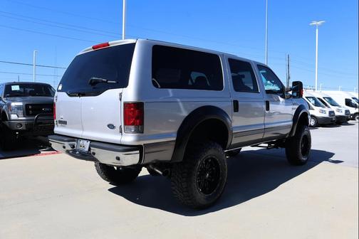 2004 Ford Excursion XLT