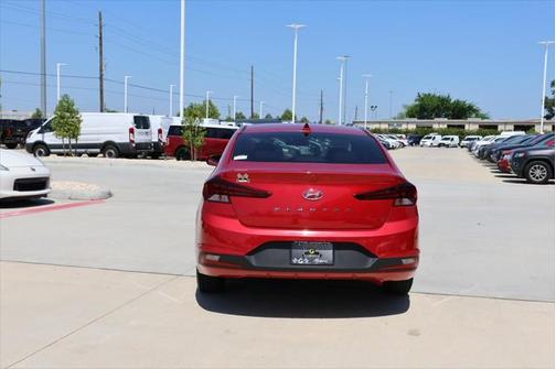 2020 Hyundai ELANTRA SEL