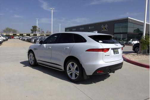 2017 Jaguar F-PACE 35t R-Sport