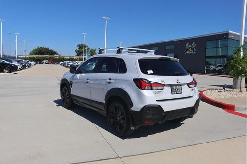 2024 Mitsubishi Outlander Sport SE