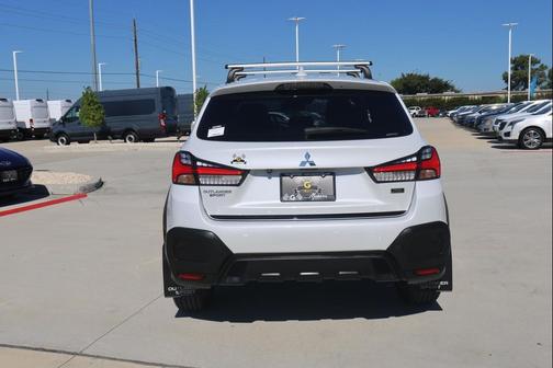 2024 Mitsubishi Outlander Sport SE