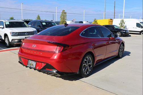 2022 Hyundai SONATA SEL