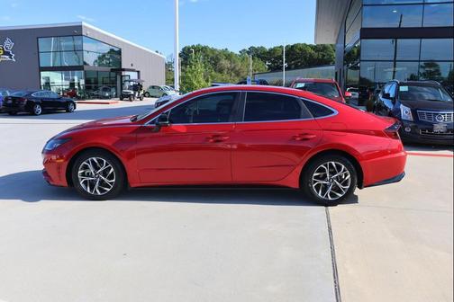 2022 Hyundai SONATA SEL