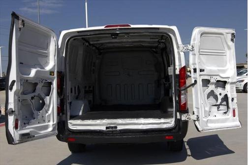 2015 Ford Transit-250 Base
