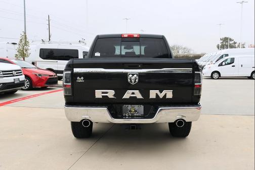 2016 RAM 1500 SLT