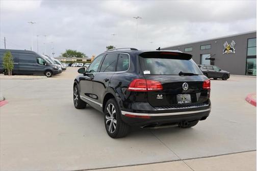 2017 Volkswagen Touareg V6 Wolfsburg Edition
