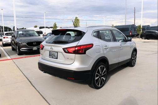 2017 Nissan Rogue Sport SL