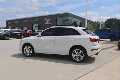 2017 Audi Q3 2.0T Premium Plus