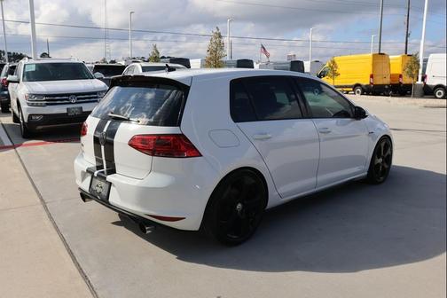 2016 Volkswagen Golf GTI 2.0T S 4-Door