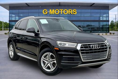 BLACK 2019 Audi Q5 45 Premium