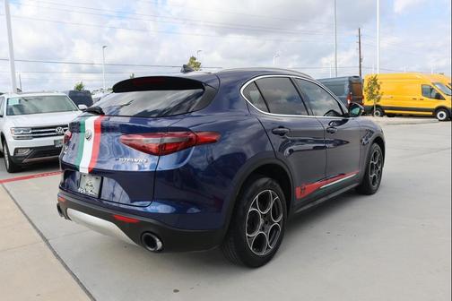 2018 Alfa Romeo Stelvio Base