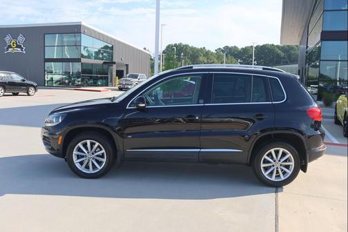 2017 Volkswagen Tiguan 2.0T Wolfsburg Edition