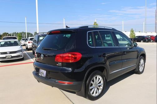2017 Volkswagen Tiguan 2.0T Wolfsburg Edition