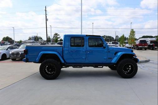 2023 Jeep Gladiator Overland