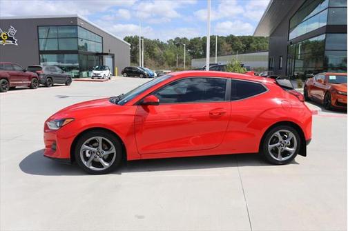 2021 Hyundai Veloster 2