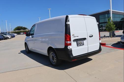 2020 Mercedes-Benz Metris Base