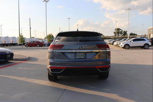 2020 Volkswagen Atlas Cross Sport 2.0T SE