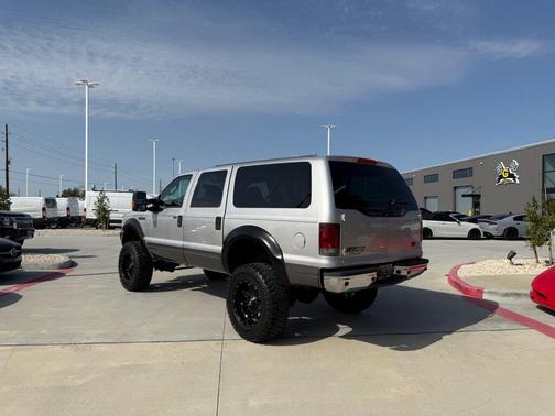 2004 Ford Excursion XLT