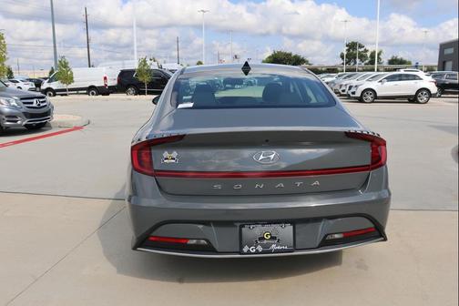2021 Hyundai SONATA SE