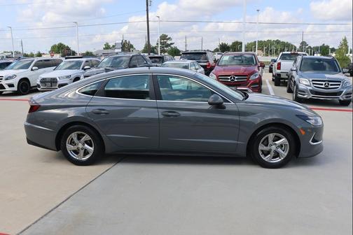 2021 Hyundai SONATA SE