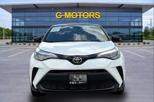 Blizzard Pearl 2021 Toyota C-HR XLE