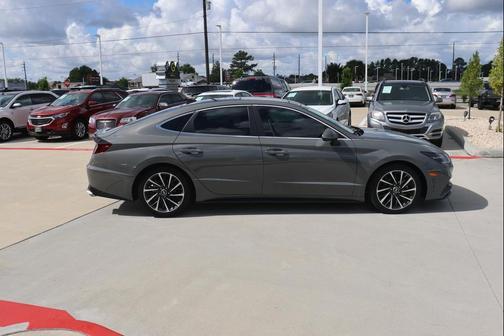 2021 Hyundai SONATA Limited