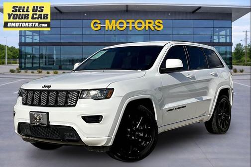 Bright White Clearcoat 2018 Jeep Grand Cherokee Laredo E