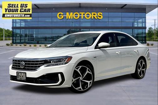 Pure White 2021 Volkswagen Passat 2.0T R-Line