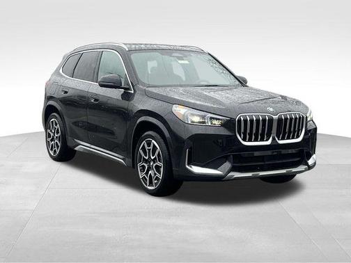 Black Sapphire Metallic 2026 BMW X1 xDrive28i