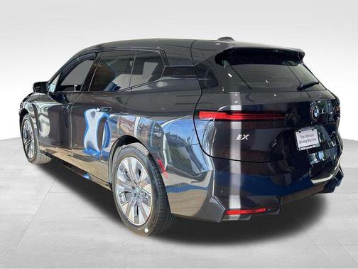 2026 BMW iX xDrive45