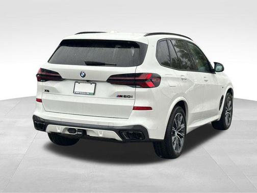 2026 BMW X5 M60i
