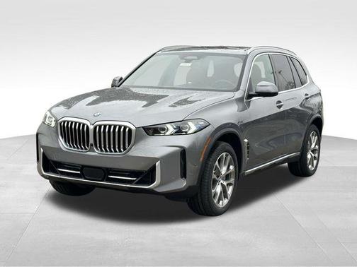 Skyscraper Grey Metallic 2026 BMW X5 xDrive40i
