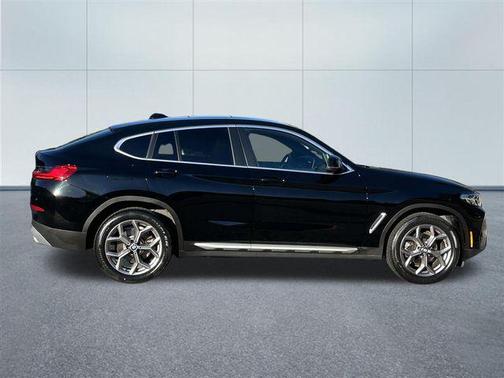 2024 BMW X4 xDrive30i