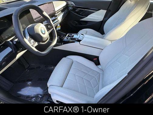 2026 BMW 530 i xDrive