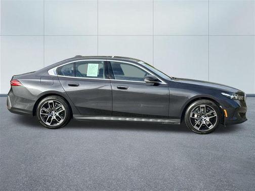 2026 BMW 530 i xDrive