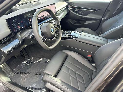 2026 BMW 530 i xDrive