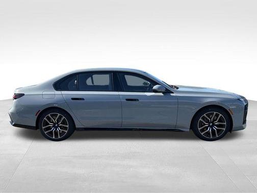 Brooklyn Grey Metallic 2026 BMW 760 xDrive