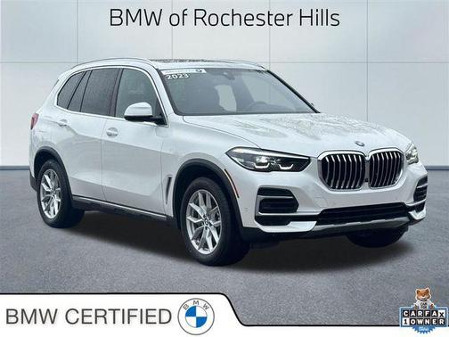 Mineral White Metallic 2023 BMW X5 xDrive40i