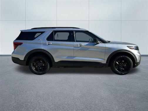 Iconic Silver Metallic 2022 Ford Explorer Timberline