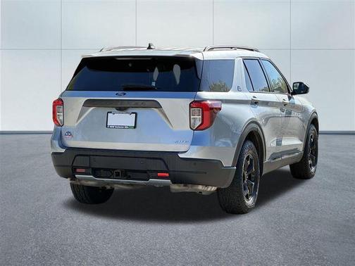 Iconic Silver Metallic 2022 Ford Explorer Timberline
