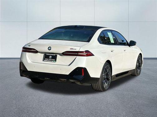 2024 BMW i5 M60